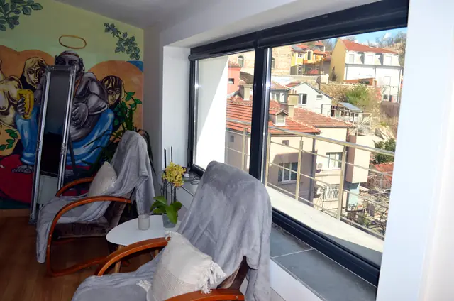 Artistic Loft — Top-floor loft with a view