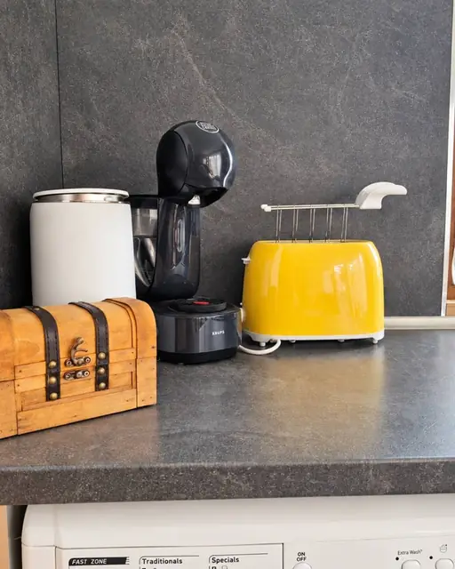 Coffee machine and toaster in the kitchenette, Green Terrace